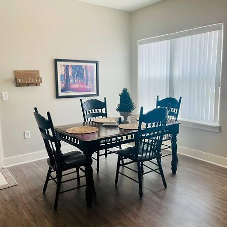 Main Floor 2 Bedroom Condo In 贝滕多夫 外观 照片