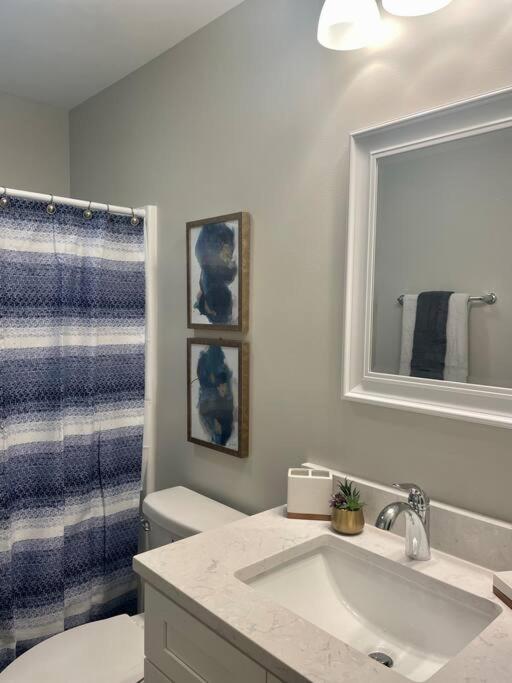 Main Floor 2 Bedroom Condo In 贝滕多夫 外观 照片