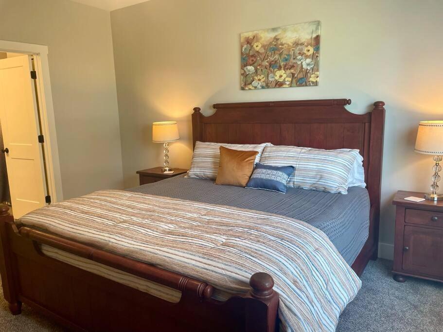 Main Floor 2 Bedroom Condo In 贝滕多夫 外观 照片